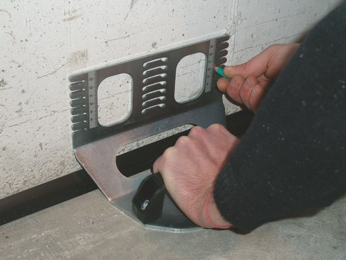 Araseur de Plinthes "Moloss"