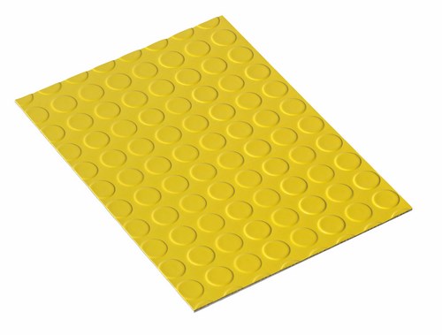 Dalle podotactile Pastiline jaune en PVC 1350x400 mm épaisseur 3.5mm pour l'accessibilité des malvoyants.