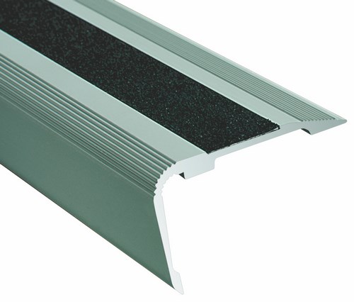 Nez de Marches "Bande Carborundum" Bord Sifflet 19 mm Percé-Fraisé 53 x 33 mm 4 m