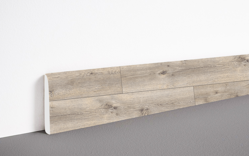 Plinthe PVC à coller Major Oak 53926, décor chêne pour une pose facile