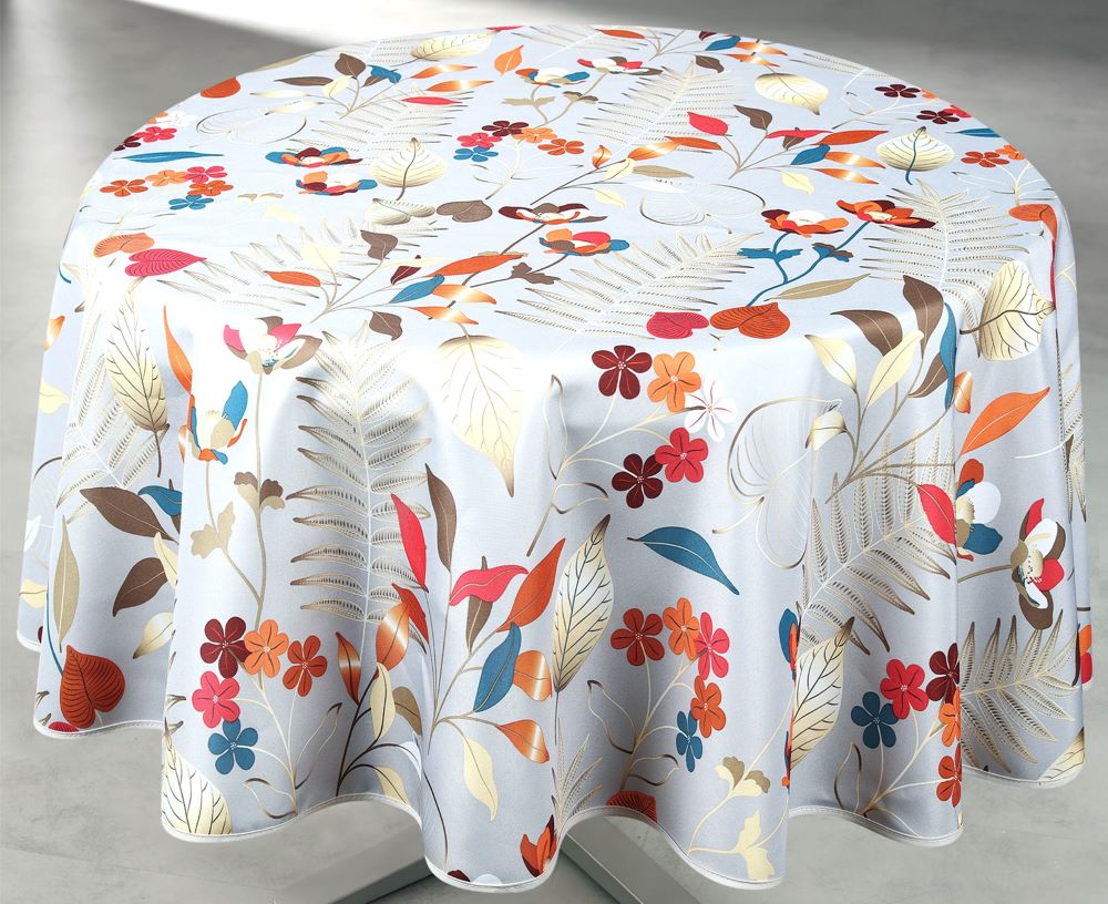 Nappe ronde en polyester Oxana beige de 160 cm de diamètre, en toile tissée résistante, présentée sur cintre.