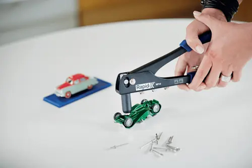 Pince à Riveter RP10 + 100 Rivets Alu