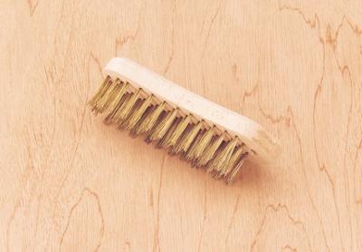 Brosse Violon Fil Rond Laitonné 20,5cm