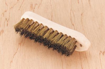 Brosse Violon Fil Laitonné 20.5 cm Souple