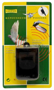 Repousseur à ultrasons pour oiseaux à piles, appareil compact et résistant aux intempéries pour jardin et extérieurs.