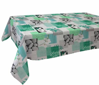 Toile cirée Badung 140 x 240 cm présentée sur cintre carton