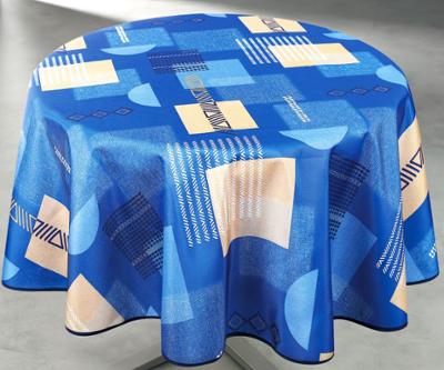 Nappe ronde en polyester Tessa bleu paon de 160 cm de diamètre, présentée sur cintre