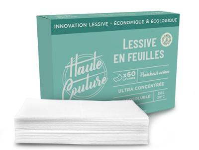 Lessive en feuilles hydrosolubles, étui de 30 feuilles, pour un lavage du linge pratique et respectueux de l'environnement.